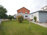 2 Familien Haus mit großem Grundstück in schöner Lage - Philippsburg