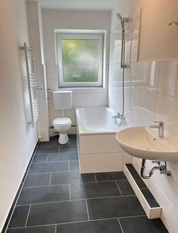 Erdgeschosswohnung mit Balkon - Kiel