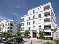 Helle, sonnige Dachterrassenwohnung mit hochwertiger Einbauküche sucht langfristige Mieter*innen - München