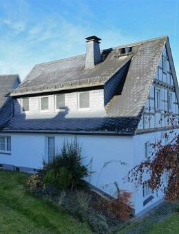 / Charmantes Modernisierungsobjekt mit Ausbaureserve! - Schmallenberg