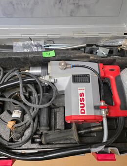 Duss Kernbohrgerät DIA 303W mit Zubehör und 6 Duss Diamantbohrkronen - Anzing