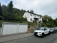 Einfamilienhaus in ruhiger Wohnlage (Sackgasse) mit Doppelgarage und Grundstück - Bad Schwalbach