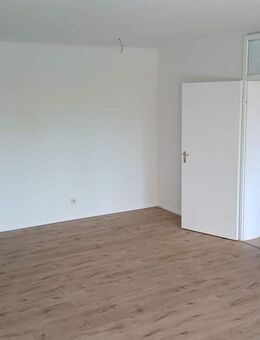 Charmante 1-Zimmer-Wohnung mit Balkon - Kiel
