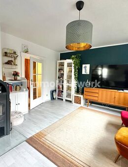 Attraktive Doppelhaushälfte auf großzügigem Grundstück in ruhiger stadtnaher Lage - Göttingen