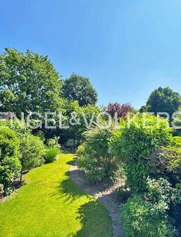 Herausragend modernisiertes Altbremer Stadthaus mit Garage - Bremen