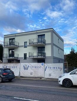 Neubau Erstbezug: Stilvolle Erdgeschosswohnung mit Einbauküche von "Daniel-Küchen" & möbliert - Berlin