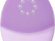 FOREO Elektrische Gesichtsreinigungsbürste LUNA™ 4 plus sensitive skin