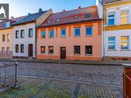 Platz satt in Aschersleben! Mehrfamilienhaus mit Garagen & Garten - Aschersleben