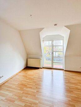 ruhig gelegene Wohnung im Grünen mit 2 Balkonen - Dresden