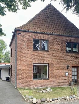 Großes Haus - große Garage - viele Möglichkeiten - Meldorf