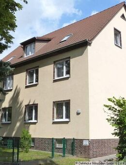 Kaulsdorf / Mahlsdorf, 5-Familienhaus in besonders reizvoller, absolut ruhiger Wohnlage nahe S-Bhf. - Berlin
