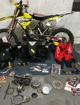 SUZUKI RM 250 k8 ( 4 TAKT KILLER ) - Zweibrücken