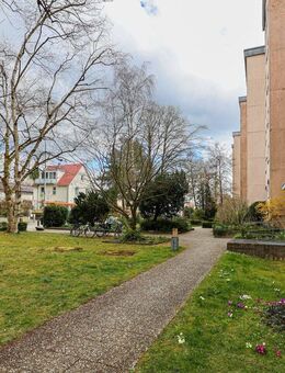 Vermietete Eigentumswohnung mit Aufzug und Balkon in Konstanz-Königsbau - Konstanz