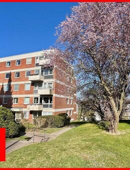 Vermietete 4 Zimmer Eigentumswohnung mit familiengerechtem Raumzuschnitt und Balkon - Lübeck