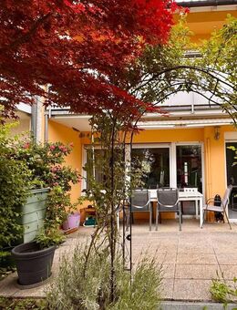 Einziehen und Wohlfühlen: Mediterranes Reihenmittelhaus in Leonberg-Eltingen - Leonberg (Baden-Württemberg)