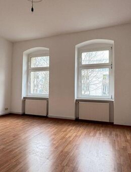 Großzügiger Altbau mit Südbalkon ! +Provisionsfrei+ - Berlin