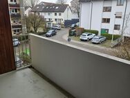 Helle, gut geschnittenen 2 Zimmerwohnung mit Balkon und Stellplatz in Möglingen - Möglingen