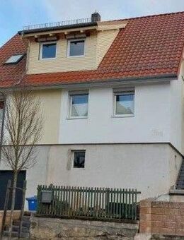 ***Einziehen und Wohlfühlen*** Modernisiertes Einfamilienwohnhaus mit Garage und kleinem Garten in Melsungen-Schwarz... - Melsungen