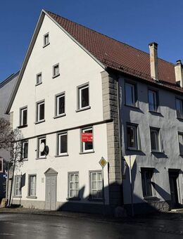 Historisches Wohnhaus mit Ausbaupotenzial im Herzen von Scheer - Scheer