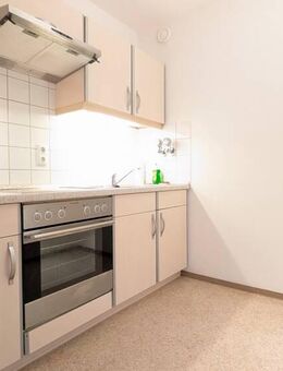 Großzügige 1-Zimmer-Wohnung mit Balkon! Frei ab sofort! - Bayreuth