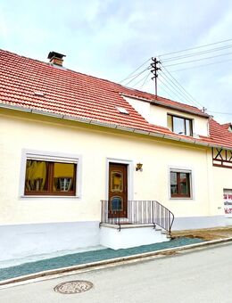 sofort bezugsfähiges 7 Zimmer EFH, 144qm Wfl. + viel Stauraum, geschützte Terrasse, Stellplätze, kleine Garage, extra Gartengrundstück, provisionsfrei - Litzendorf
