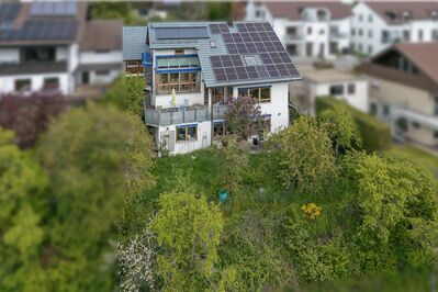 Großzügiges Einfamilienhaus mit einer Einliegerwohnung