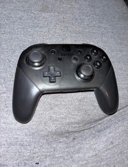Verkaufe meinen Nintendo Switch Pro Controller in schwarz. - Stralsund