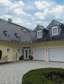 Großzügige 5-Zi.-Maisonette-Whg mit 2 Balkonen und Stellplatz! Frei ab 01.01.26! - Prebitz