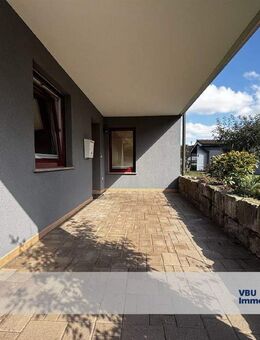 VBU Immobilien - Charmante 2-Zimmer-Einliegerwohnung mit Einbauküche, Terrasse & Stellplatz - Schwaigern
