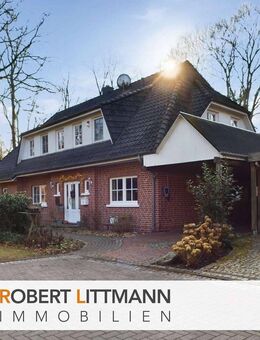 Exklusives Einfamilienhaus mit Einliegerwohnung und parkähnlichem Garten in Bremen-Schönebeck - Bremen