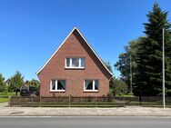 Interessantes Einfamilienhaus auf großem Grundstück in guter Lage von Otterndorf - Otterndorf