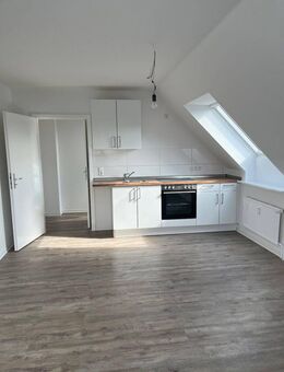 Puppenstube im Dachgeschoss - 1-Zimmer-Wohnung! - Flensburg