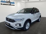 VW T-Roc, 1.0 TSi Life Life S, Jahr 2023 - Eltville (Rhein)