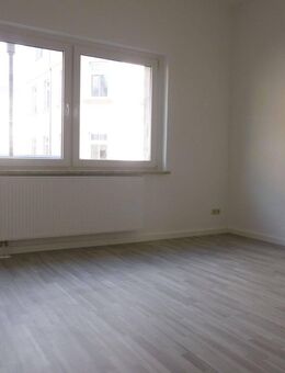 Neu renovierte 1-Raum ruhige Lage in Netzschkau - Netzschkau