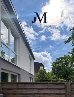 Kleines Penthouse mit Dachterrasse - Hamburg