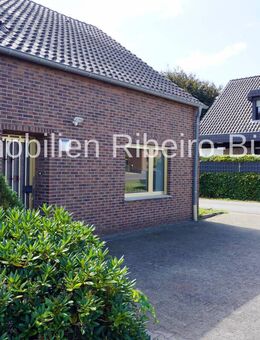 Haus mit viel Potenzial und großer Scheune - bereit für neue Ideen im Grünen - Brüggen (Burggemeinde)