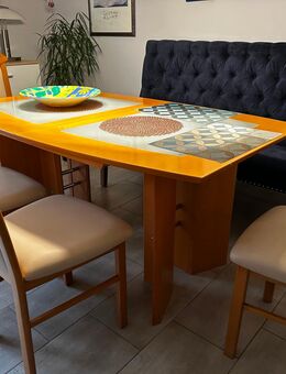 Verkaufe Esstisch mit 6 Stühlen und 2 Einlegeböden - Wittmund