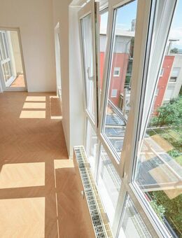 Frisch renovierte 3-Zimmer-Wohnung mit Fischgrätenboden & zwei Balkonen - ca. 70 m² Wohnfläche - Wiesbaden