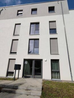 Neubau mit Stil: 2-Zimmer-Wohnung mit Balkon und Einbauküche in Coswig zu vermieten! - Coswig