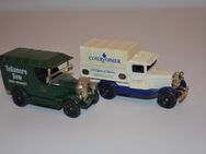 2 Modellautos Oldtimer LKW Werbung Tullamore Dew, Courvoisier, Oxford Diecast - Zeuthen