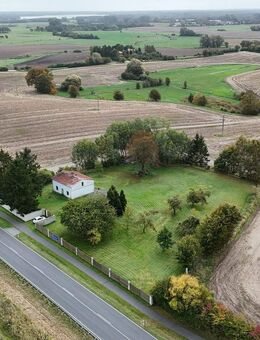 Grundstück mit Altbestand und viel Potenzial nahe Stralsund - Pantelitz