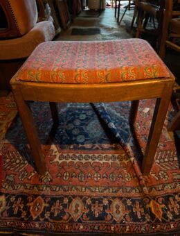 Stuhl Hocker mit Polster Holzhacker H48xB50xT40cm. - Owingen