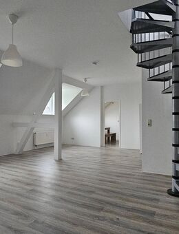 geräumige 1 Raum Wohnung * Fahrstuhl * Schlosschemnitz * - Chemnitz