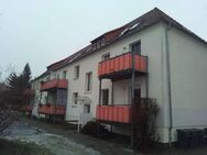 Sonnige 2-Zimmer-WE mit großem Balkon, ruhige Grünlage, neu renoviert, Laminat - Eilenburg