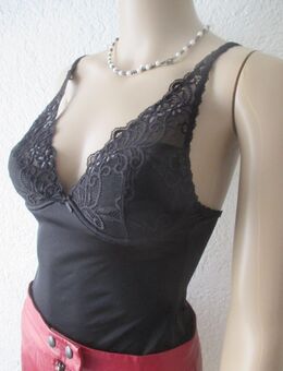 NEU mit ETIKETT * Edel * Glitzer Blumen * Blüten * Lace- Spitze * Bügel * Push up * Spaghetti- Träger * Bodycon * Hemd * Top * T- Shirt "Triumph" Gr. 34- 36/ XS- S * 70B schwarz * black * Gothic * - Riedlingen