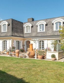 "Villa Sonnenschein" - Ihre neue Residenz in Timmendorfer Strand. Nur 450 m vom Strand entfernt - Timmendorfer Strand