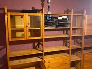 Schrank aus Holz - Nastätten