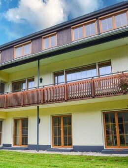 Mehrgenerationenhaus, Ferienwohnungen, ruhige Lage, sehr guter Zustand, neue Heizung, PV, Garagen - Enzklösterle