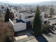 Doppelhaushälfte in Split-Level- Bauweise in Veitshöchheim - Veitshöchheim