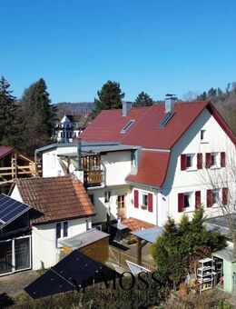 Charmante Doppelhaushälfte mit vielen Extras in sehr gutem Unterhaltszustand - Schopfheim